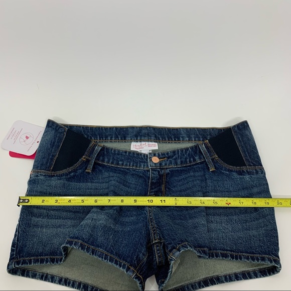 Isabel Maternity Expandable Side Panel Blue Jean Midi Shorts New Nwt Size 6 - Picture 12 of 15